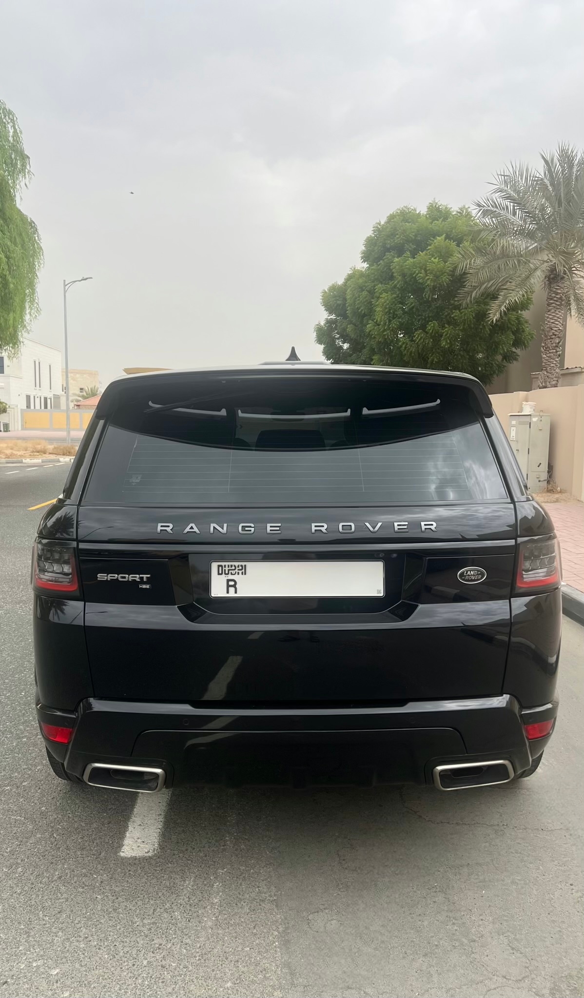 Black Land Rover Range Rover Sport Dynamic V6 2020